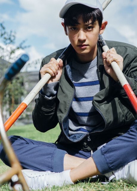 B506bhqx's tweet photo. จะหล่ออะไรขนาดนี้หละพ่อคู้น...ชอบเวลาพี่ถ่ายแบบจรุม 😭 https://t.co/Adt4Zn979B