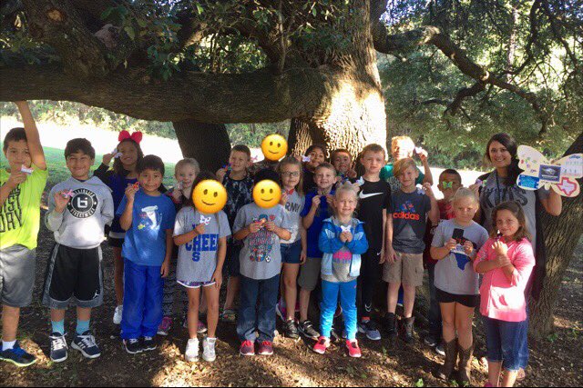 ellisin2nd's tweet photo. We sent ambassador monarchs to Mexico last week in an effort to build relationships and teach conservation! #WhyWISD #CurtisES #journeynorth https://t.co/SZO0CJ7BIE