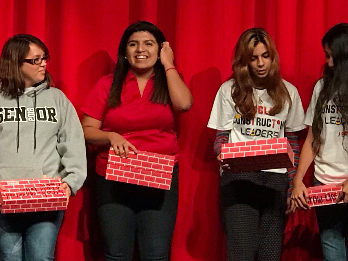 rowefccla's tweet photo. Our future leader, Brandi Lugo, representing Rowe high school as she shares our goals for 2017-2018! ❤️ #fccla #txfccla https://t.co/cT7I54Gmc8
