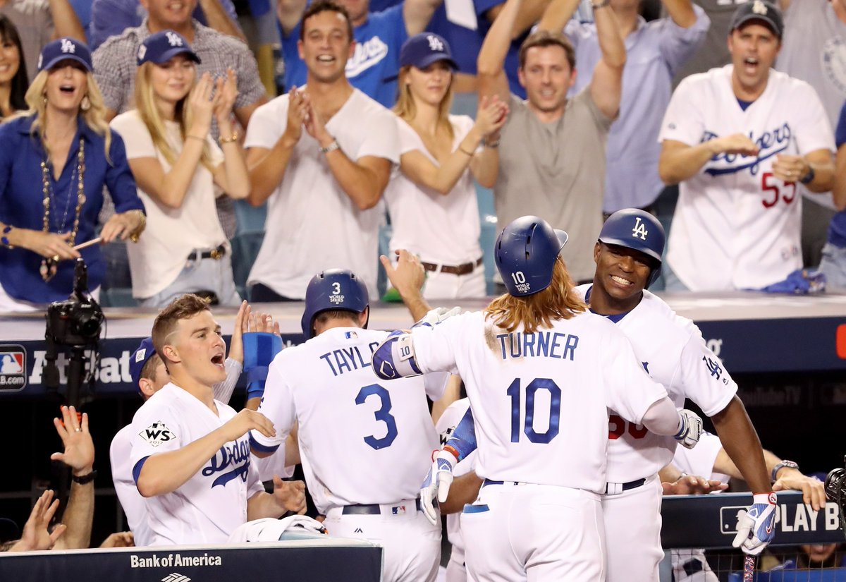 BleacherReport's tweet photo. Dodgers strike first! 

Los Angeles takes Game 1 against the Astros, 3-1

#WorldSeries https://t.co/NAyTdu92pl
