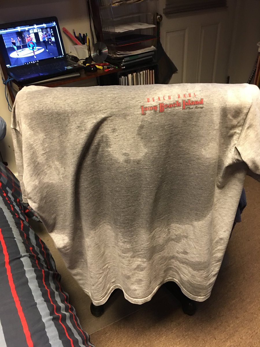 Teacherx1968's tweet photo. Sweatiest selfies so far... Thanks Shaun T #ShaunT #purecardio2 https://t.co/B0idmRFI1z