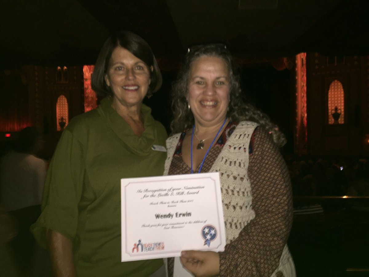 TerryHillKCS's tweet photo. @byingtonsolway   Our own Wendy Irwin was an honorable mention for Lucille Hill award at @Reach2Teach https://t.co/NCIIxZku9i