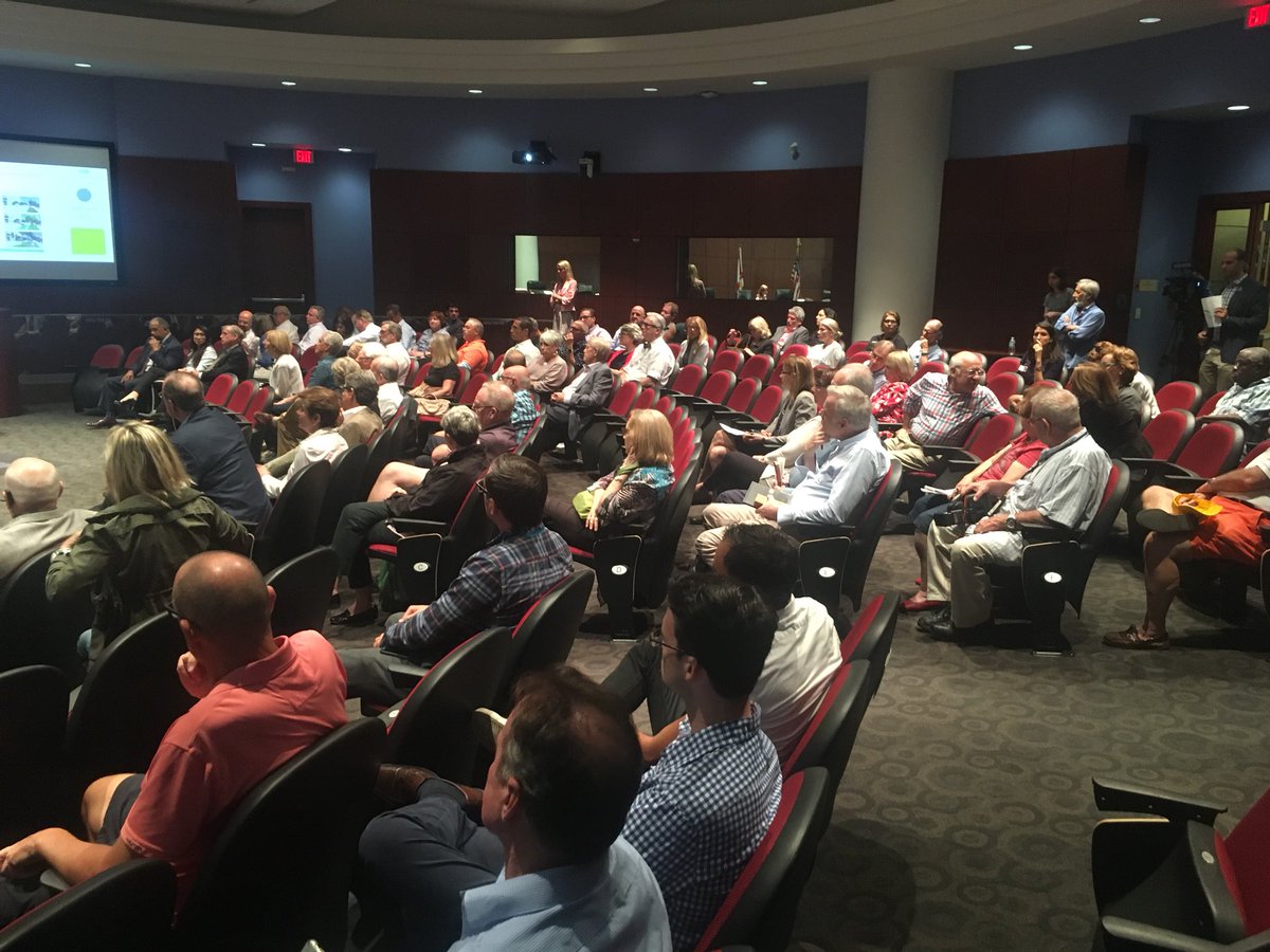 JesseBaileyFL's tweet photo. Good crowd on hand for the #wpbmobility meeting tonight. https://t.co/U6v6zCRcie