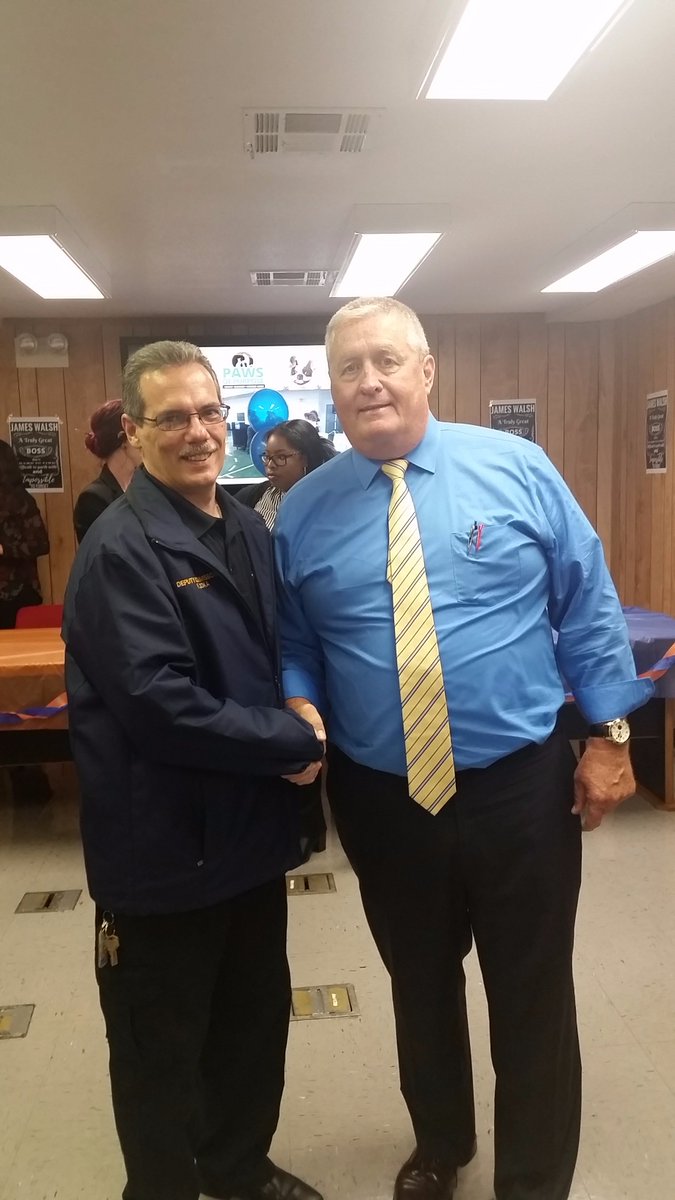 fjdoka's tweet photo. Congrats to one exceptional #nycboldest @DepCommWalshDOC on his retirement from @CorrectionNYC ! We wish you the best Jim! https://t.co/JDbUpfvxFu