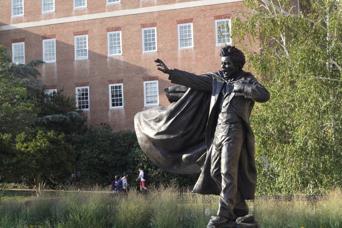 saramalinow's tweet photo. Following @UofMaryland #hatebias incidents, university officials and @UMDSGA plan to create a campus #blackhistory tour #j361al #awareness https://t.co/4kxAWYGLRt
