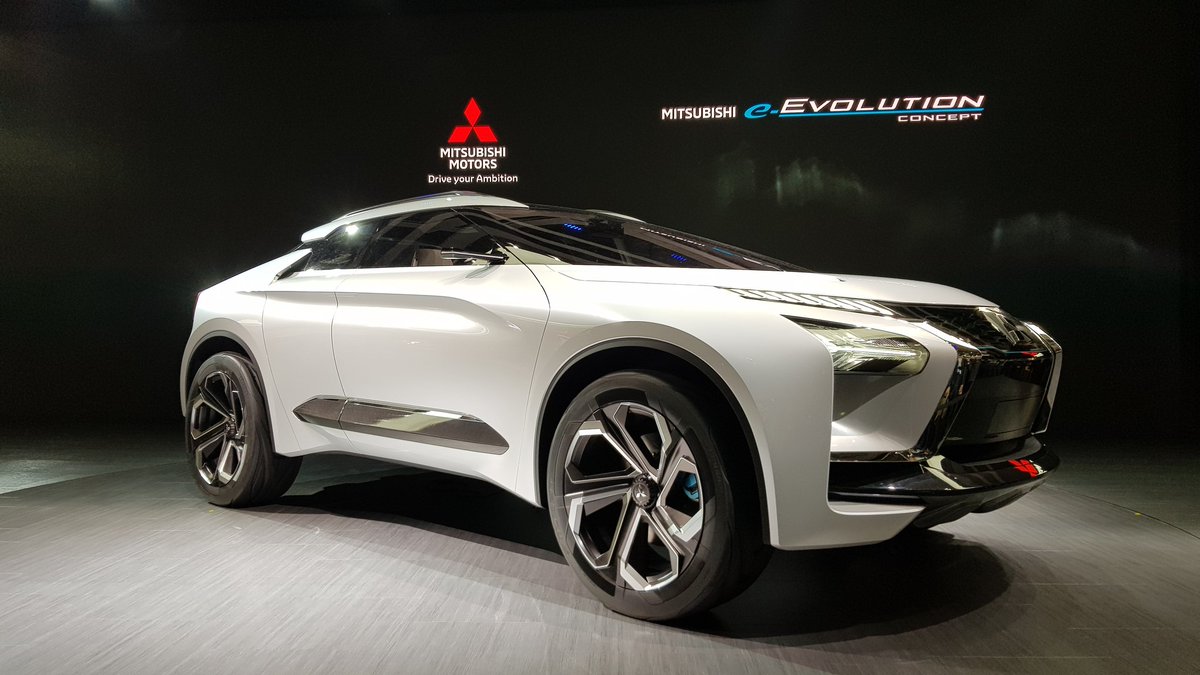 AutosMemoLira's tweet photo. Más fotos de e - Evolution Concept de #Mitsubishi en #TokyoMotorShow Luce sensacional! #eEvolutionConcept #SUV #Tokyo https://t.co/HUH5xa8Vf9