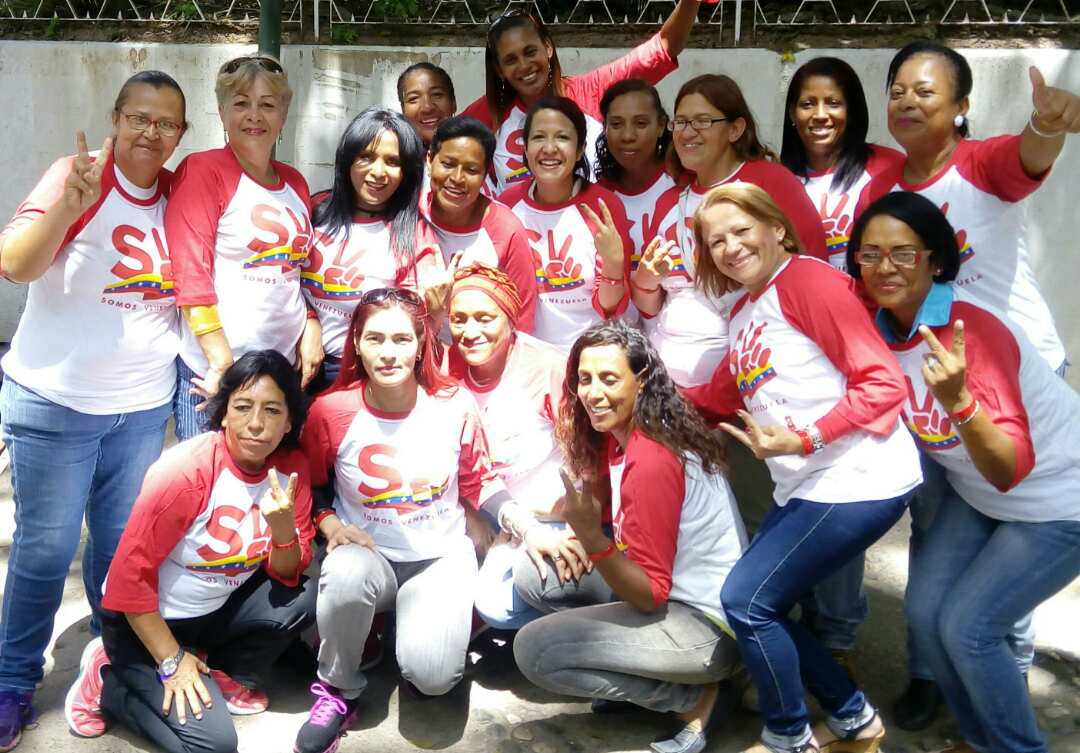 ThaydePSUV's tweet photo. Unamujer Miranda presente en III Encuentro Nacional del Movimiento Somos Venezuela @HectoRodriguez @lilianacontigo https://t.co/wMkm9WH620