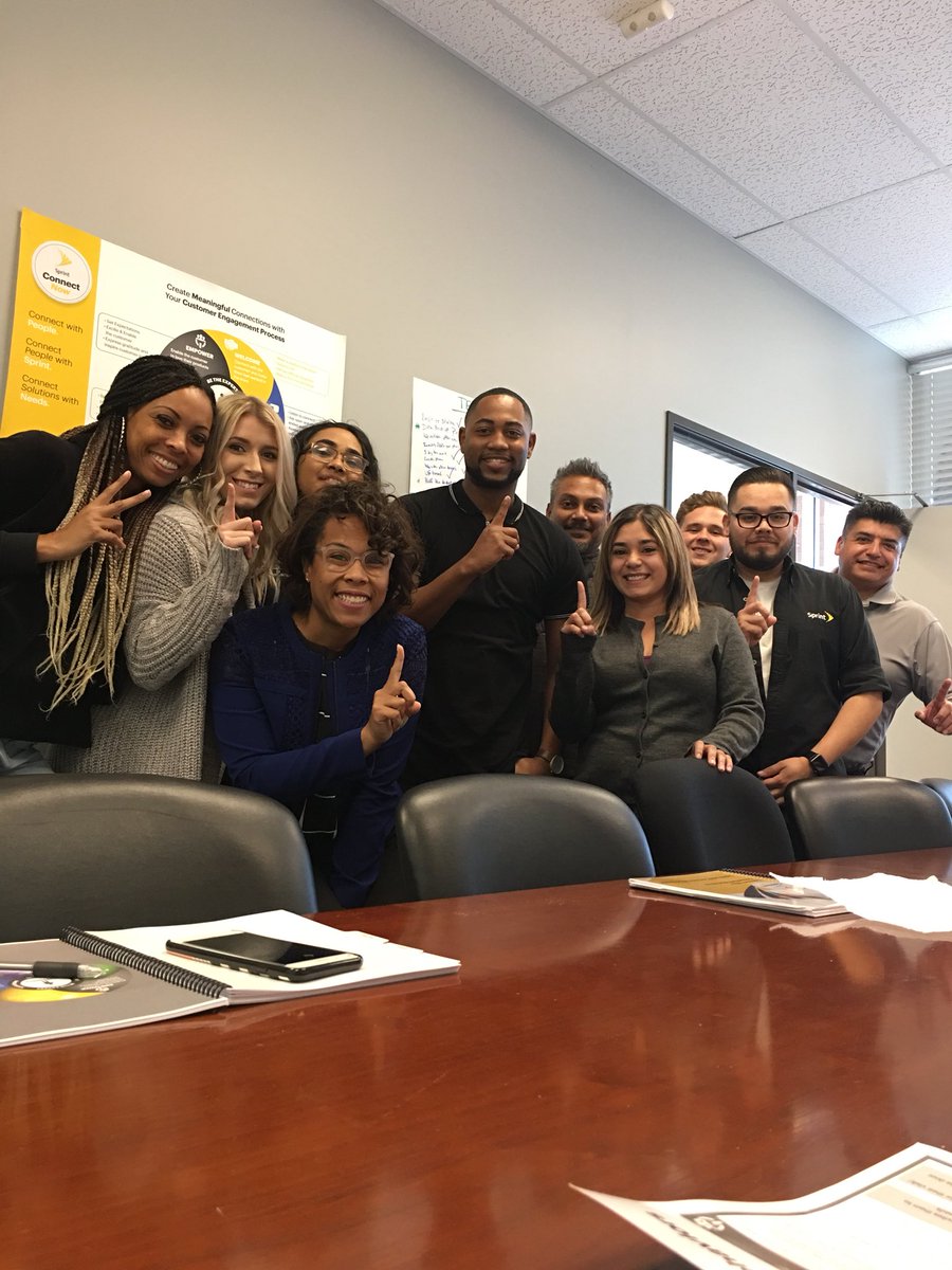 Great Day 2 #ConnectNow <a href="/UplandSprint/">Dre Howard</a> you rock !