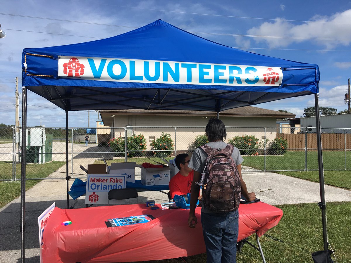 TigerSTEM386's tweet photo. Had the privilege of teaching young & old how to solder via #MakeyRobot @OrlMakerFaire #MFO2017 #Maker #AnyoneCanSolder https://t.co/e3JGZJ0KE6