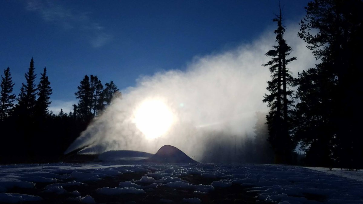 KeystoneMtn's tweet photo. Snowmaking in full swing makes us so excited! Want to know the best part? Check out this blog! https://t.co/6pf3nep8HA https://t.co/Q0jmJGDvgK