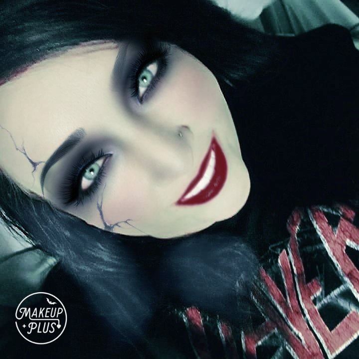 ashleysweetlyx's tweet photo. What a kick ass filter! @makeupplusapp https://t.co/ckt0CqeblO