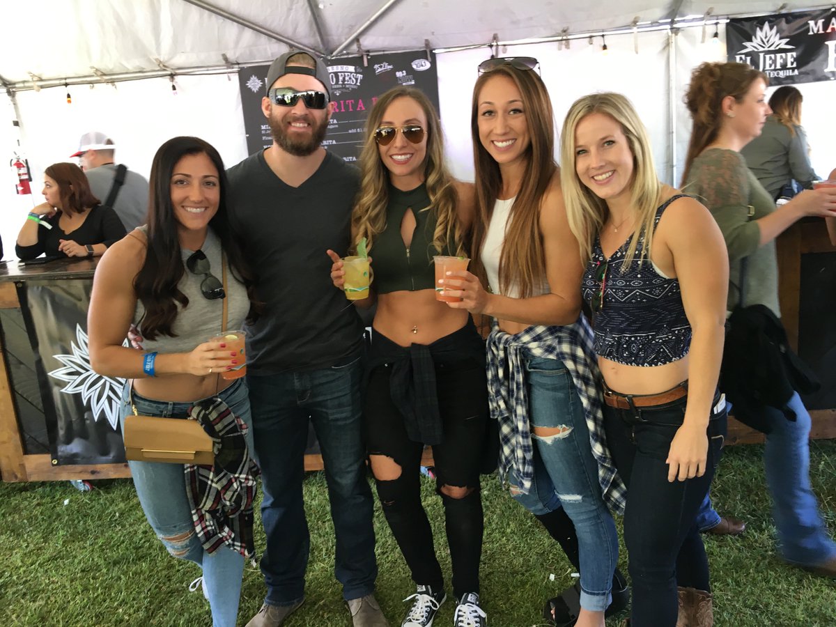 FresnoTacoFest's tweet photo. Thanks to everyone who came out to the 2017 Fresno Taco Fest!!! See you all next year! #FresnoTacoFest https://t.co/5EIPamW32M