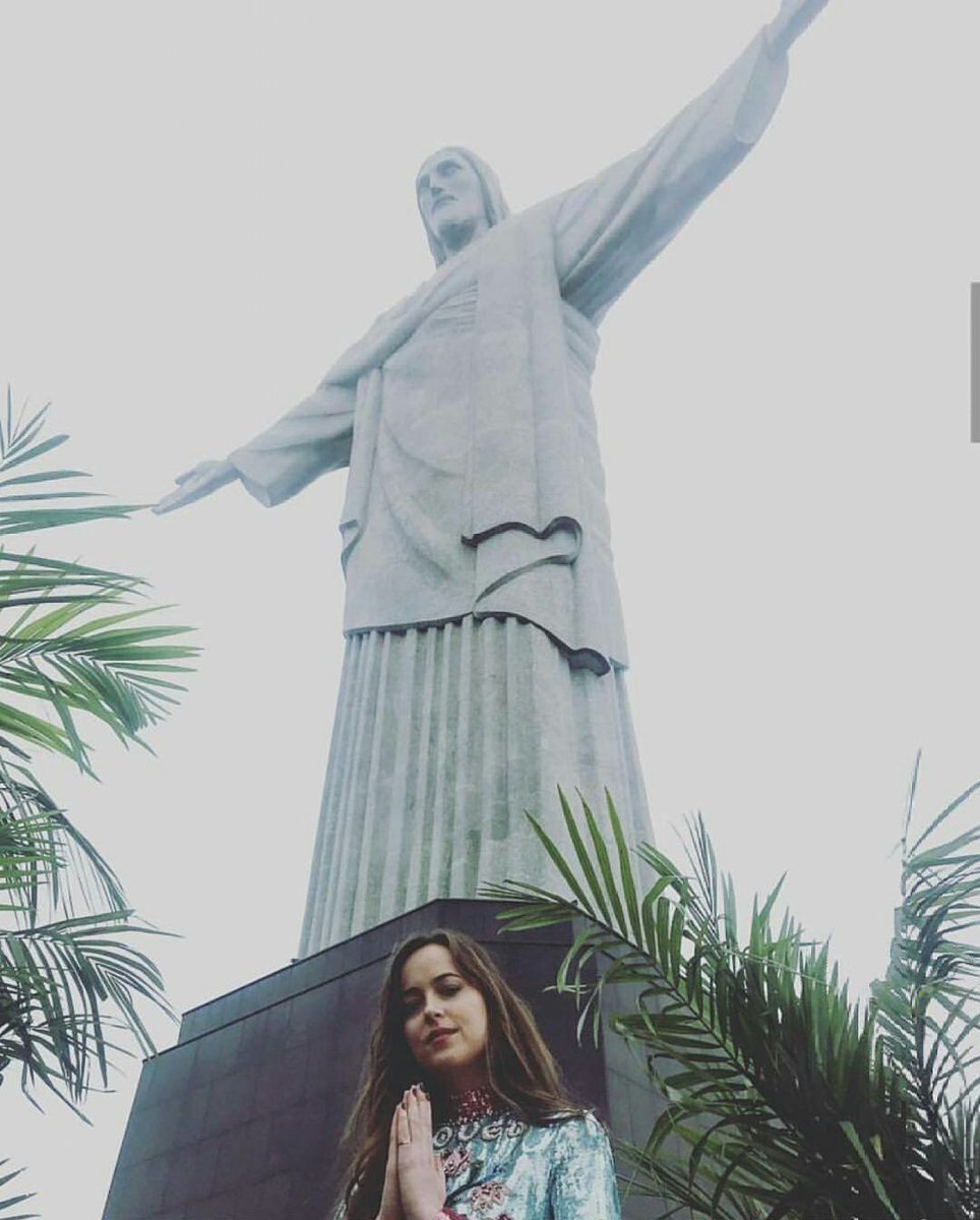 ★Dakota Johnson★ (@_coqui_johnson_) on Twitter photo 