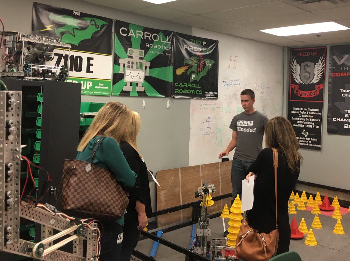 slcrobotics's tweet image. Robotics demonstration during #CLASS2017 tours today at @CarrollSRHigh