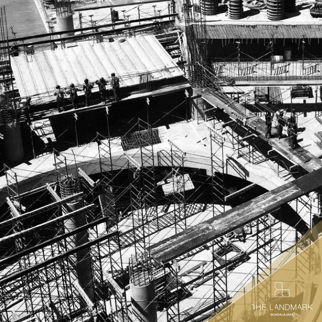 TheLandmarkGDL's tweet photo. Un sueño se construye con trabajo y dedicación - #MuyPronto llega el verdadero #MundoDeLujo - #Construction #Architecture #LuxuryRealEstate https://t.co/7SnhzvnsJm