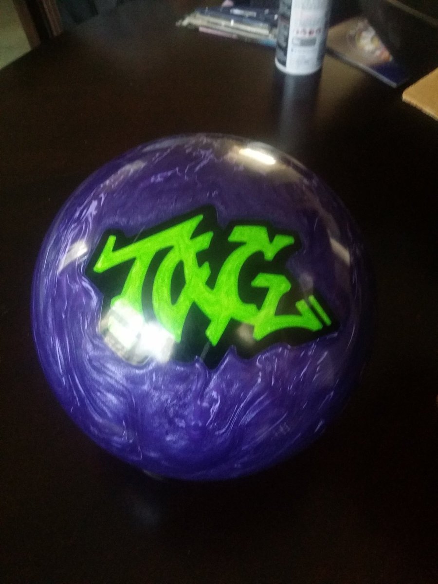 Mr2Fingaz's tweet photo. @MotivBowling I 'happened' upon this. Where can I find specs? #PurpleTag https://t.co/3GFUdsKwzY