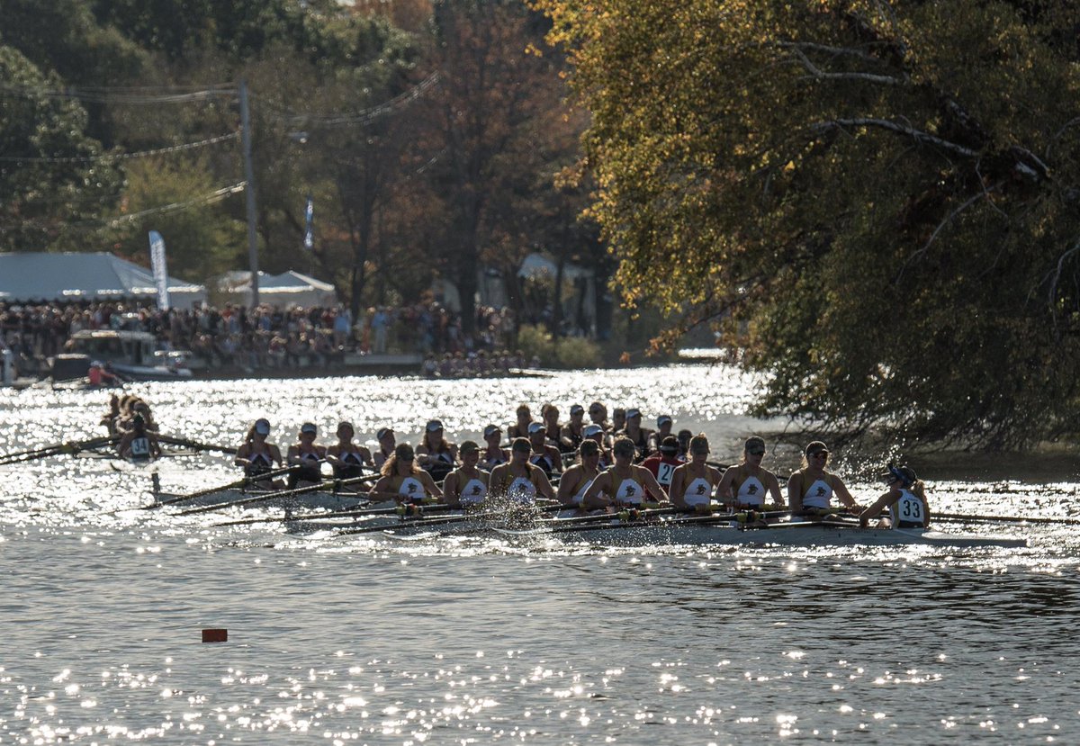 lindalparks's tweet photo. @LehighRowing Women's 8 in traffic jam on the Charles River this past weekend #HOCR2017 Coxswain @_lauraparks dad got the shot https://t.co/3i1FLKsZ39