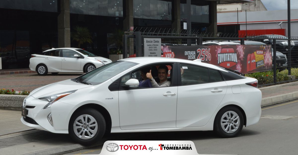 ToyotaTomebamba's tweet photo. Nuestros clientes disfrutaron del test drive del #PRIUS4G, pero sin antes capacitarse sobre el  funcionamiento y beneficios del Híbrido. https://t.co/bdUgSM9yAZ