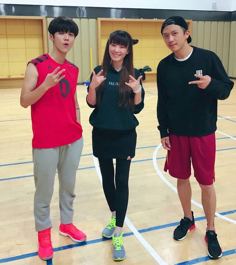angeluhanhan's tweet photo. 黒髪、、、染みるね、、、フラッシュバック｡ﾟ(ﾟ´Д｀ﾟ)ﾟ｡ https://t.co/zsjWyVMhIN