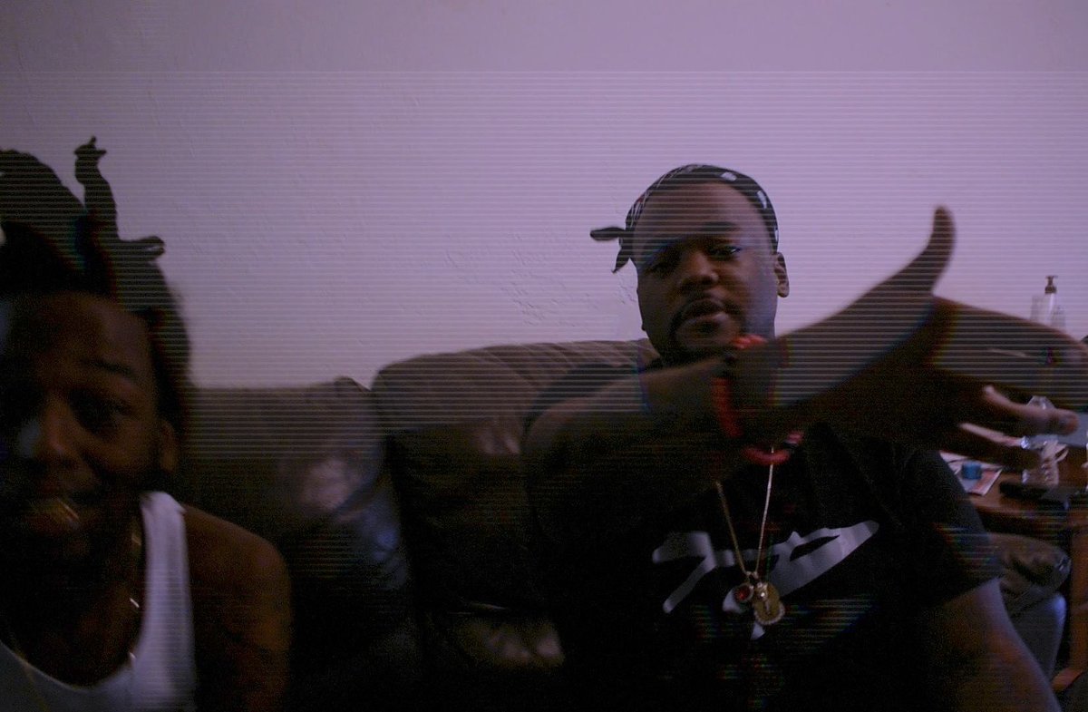 _bigtexaco's tweet photo. #FreeHB πΉπ₯π₯π₯
#Lickz visual OTW!!
shot by @EMoneyBaggs_ https://t.co/e8Xodof3eu