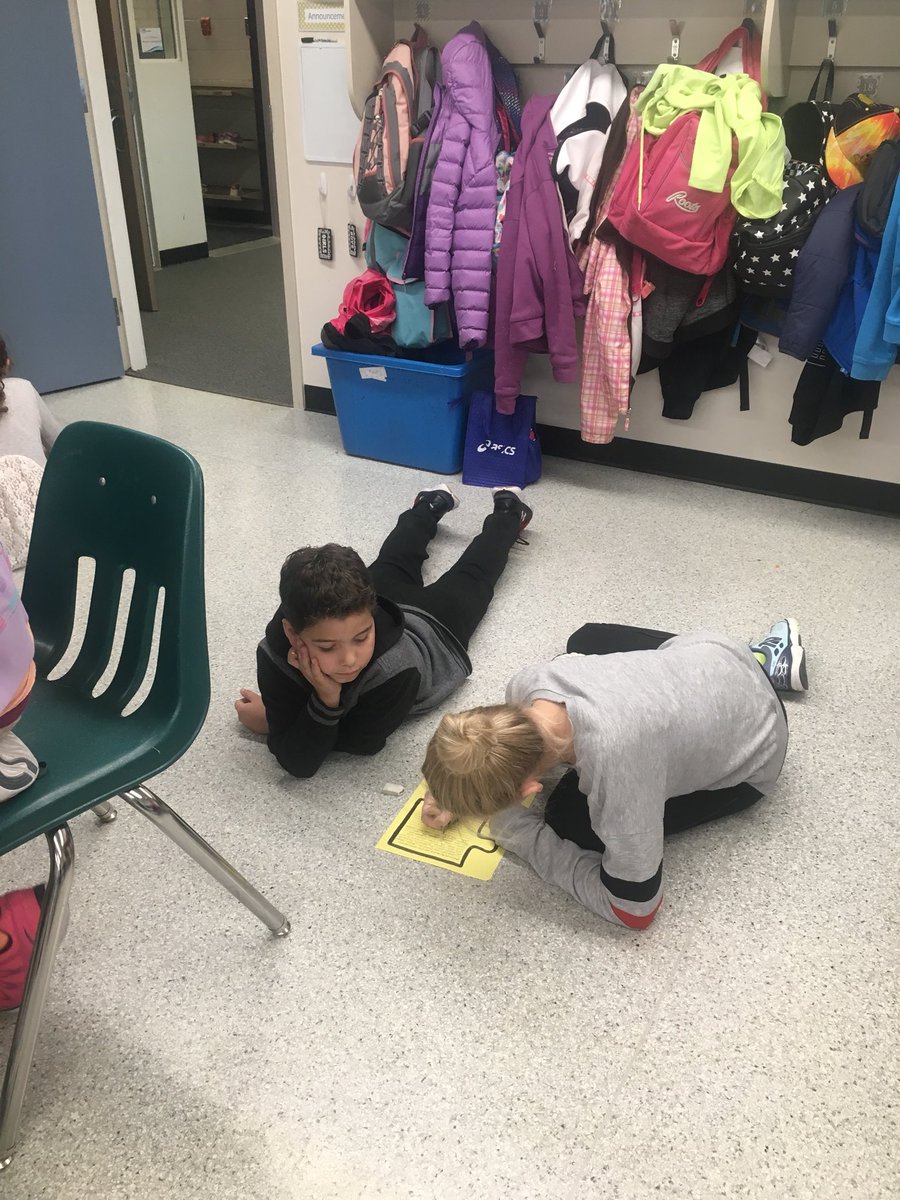 Ms_Ps_Class's tweet photo. Together with our buddies we worked on a special #educationweek2017 project. Thanks gr. 7/8’s for guiding us. #buildingthefuture @RCSD_No81 https://t.co/icnA0OnlxV
