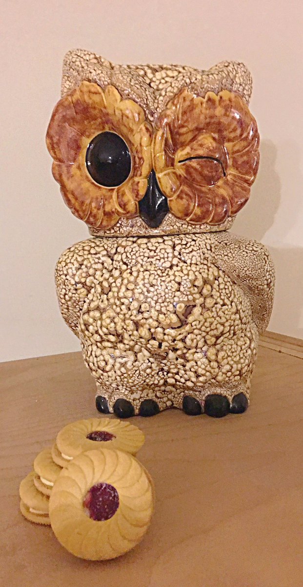 charkus06's tweet photo. As a boy I was afraid of "Ollie The One Eyed Owl". Once I knew cookies lived inside, I grew to love him.
He was my Grandmother's cookie jar. She's no longer with us. I've saved Ollie. He reminds me of my her. My grandchildren have learnt to love Ollie's cookies too! #ShareMySave https://t.co/bTFoZ3Pox8