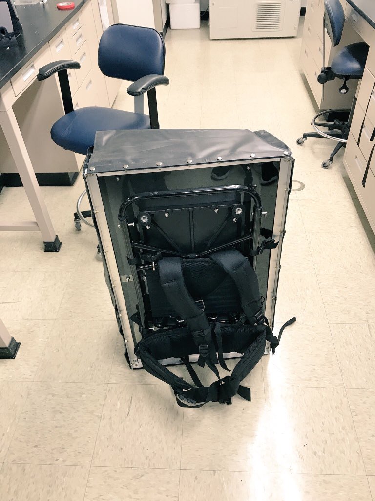 bioinformer's tweet photo. @LKafetzopoulou @nanopore Done! 😉 #prototype #labinabackpack #MercuryLab #OneMoreFlowCell @waywardsyintist https://t.co/lhEmFgMNBX