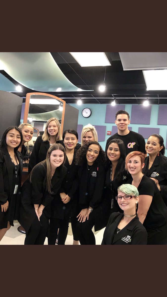 NatashaBeautyby's tweet photo. i love my cosmo family ❤️. https://t.co/HHSCNvAnt4
