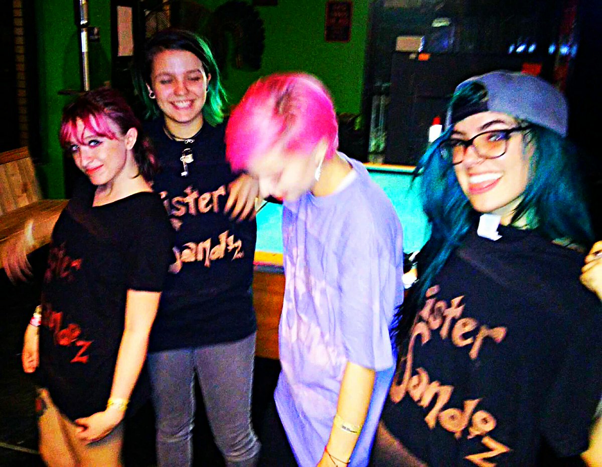 SandozSister's tweet photo. Awesome band and sweet talented ladies #dollskin #despitetheirony https://t.co/9j7eDVeaIk