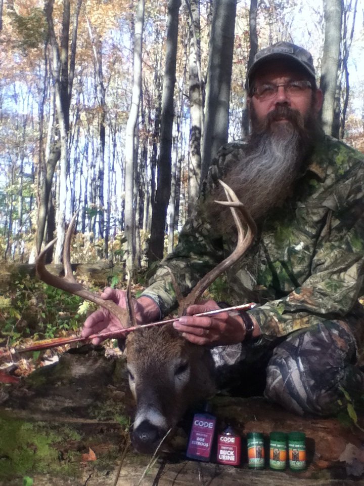 kjoyys's tweet photo. Bucks are dropping in 1B today. 20 inch 7 point. #ragebroadheads #buckcage #coderedscents #beardedbowhunter https://t.co/yJA1PtuqAF
