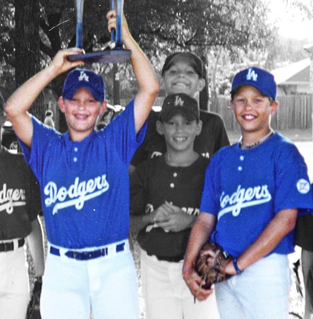 darrenrovell's tweet photo. Childhood friends Clayton Kershaw (left) and Matthew Stafford (right) became the highest paid players in MLB &amp; the NFL. https://t.co/1moGd5ehxQ