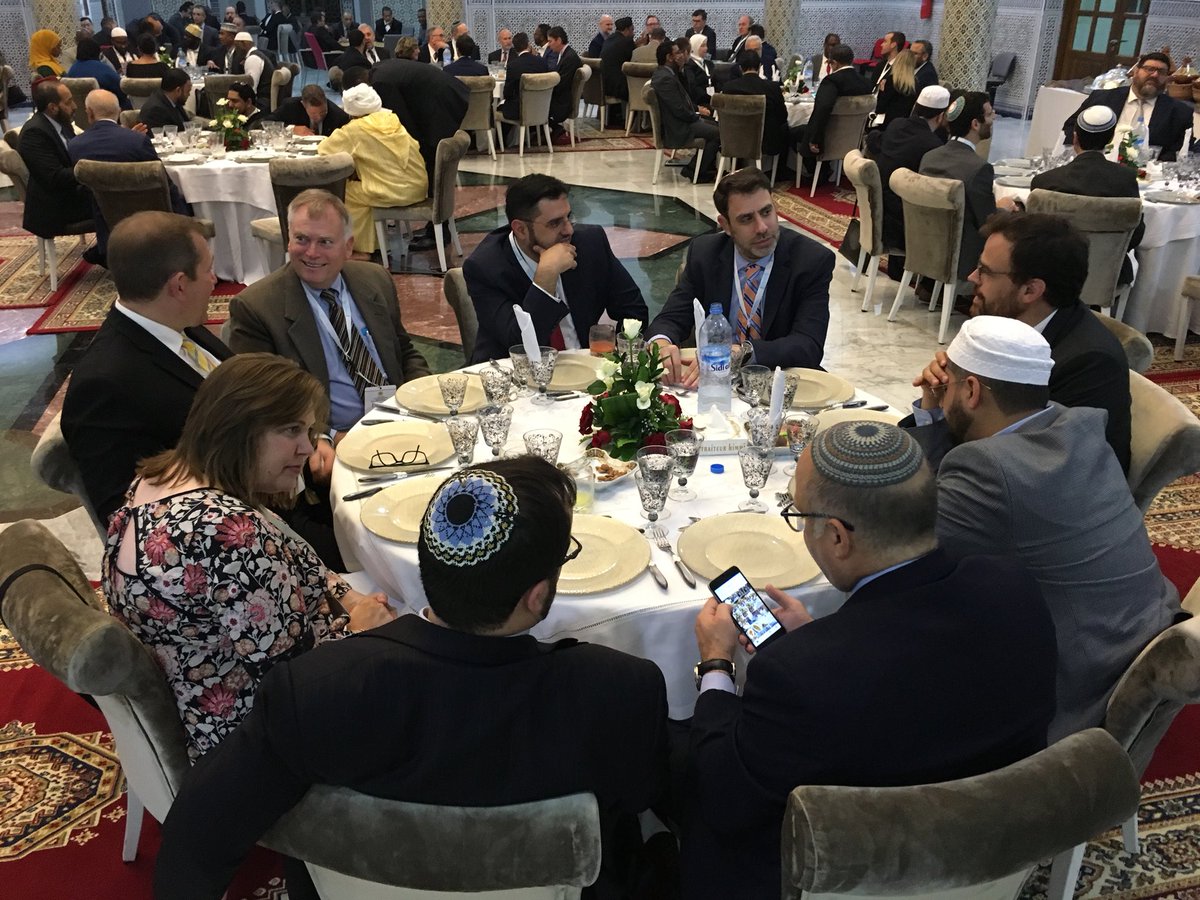 GlocalNet's tweet photo. Grateful for courageous Rabbis, Imams, Pastors choosing love, sharing food and telling stories.  2/3 https://t.co/X2yelAf3FO