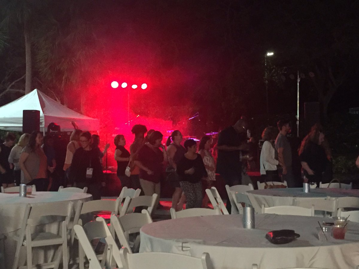 WernickWeb's tweet photo. Educators and other attendees are very good at following instructions, even when sung. #cubanshuffle #followtheleader #mixer #inacol2017 https://t.co/PgkPlAVhiQ