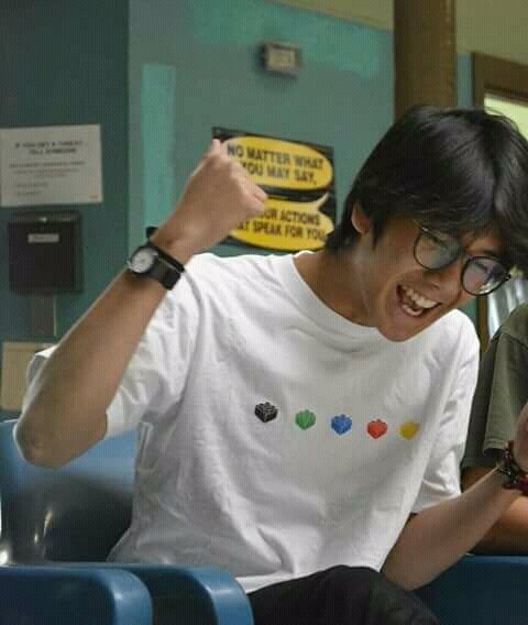 Kemaren <a href="/iqbaale/">iqbaal ramadhan</a> live Ig ya,tapi ue kaga liat 😭😭