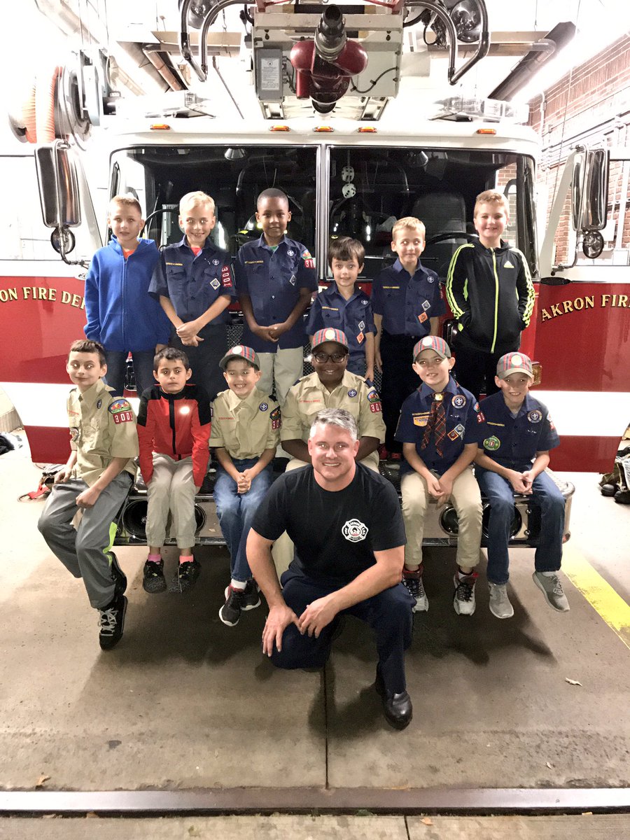 Fitzrec's tweet photo. @AkronFiredept Station 9, thank for allowing Pack 3001 to visit and meet our everyday heroes! #VoteYesIssue4 https://t.co/HJWSby3cUS