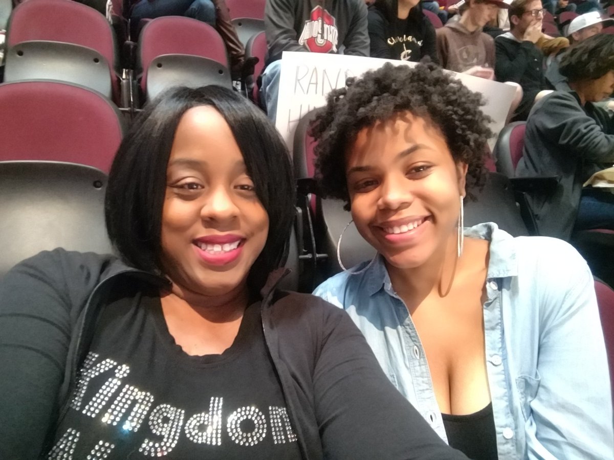 VoicesofGrace's tweet photo. #CavsNation #Familytime #Cle https://t.co/wENLsorjYP
