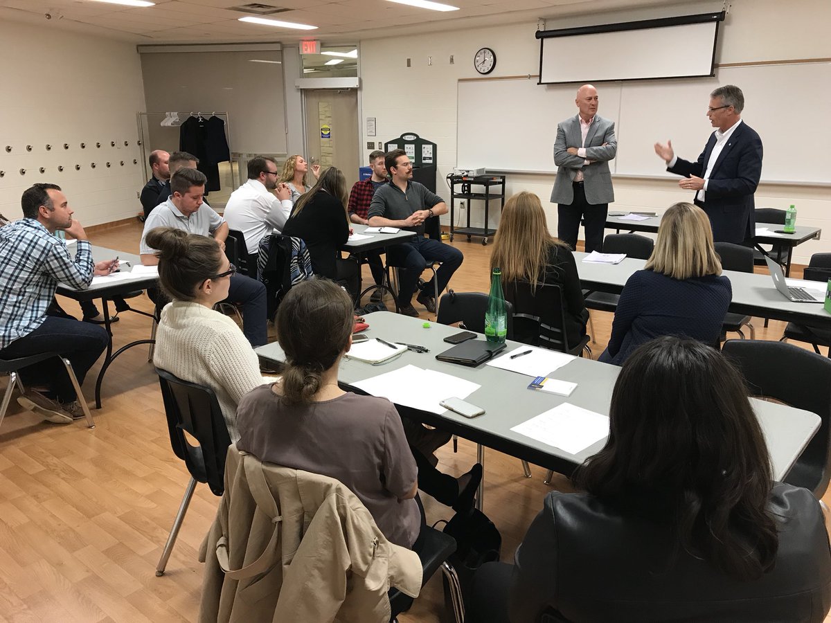 RickGoldring's tweet photo. President of New Horizon, Jeff Paikin is our guest speaker today. #DevelopersMind #Burlennials #BurlON #FutureGrowth https://t.co/Zlv1FaVsAf