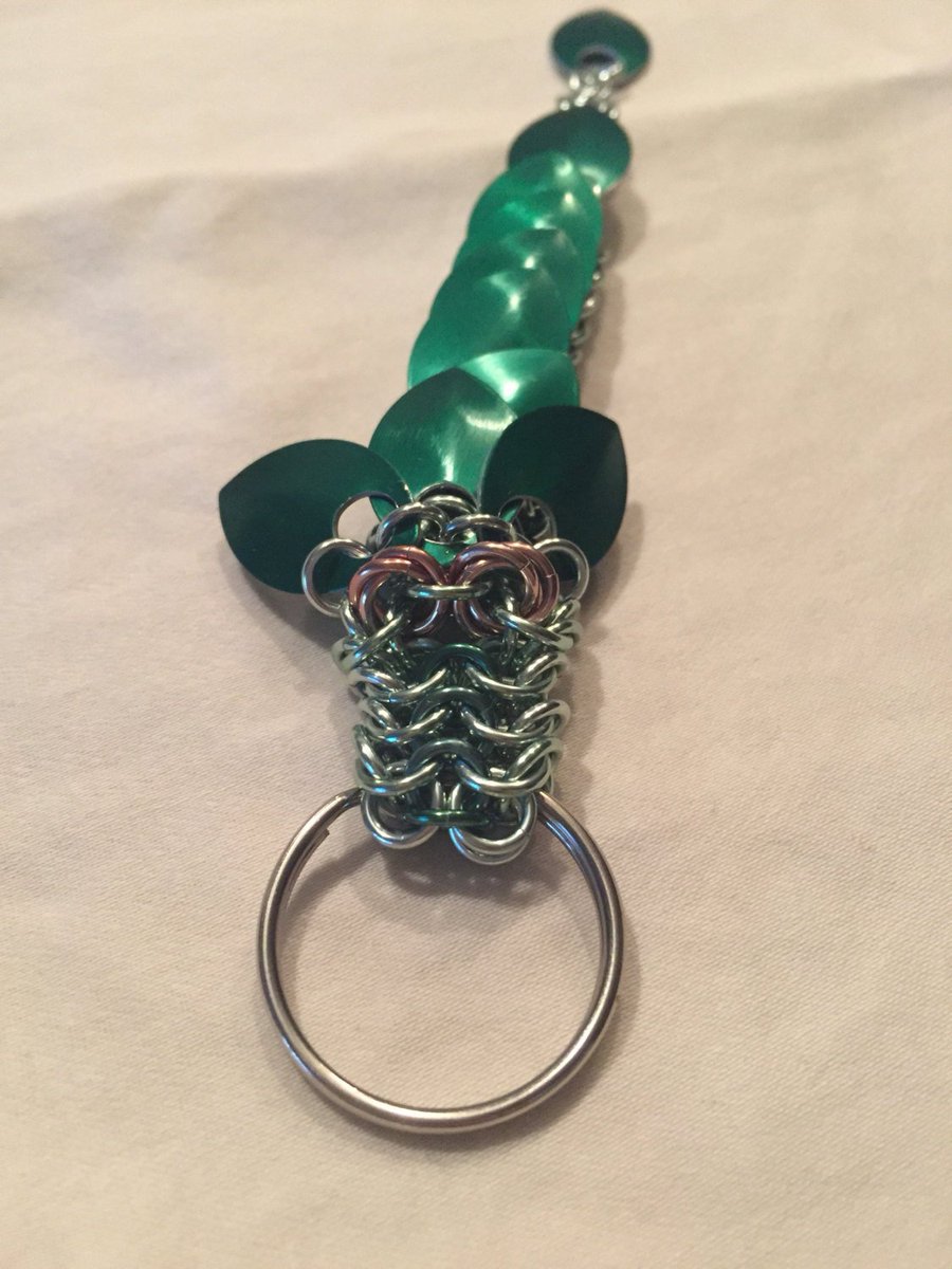 randomjewelry's tweet photo. Pet Dragon Chainmaille Keychain https://t.co/OfHnfhaDFY #shoplocal #RandomJewelry #Dragon https://t.co/qwPVOKFP7q