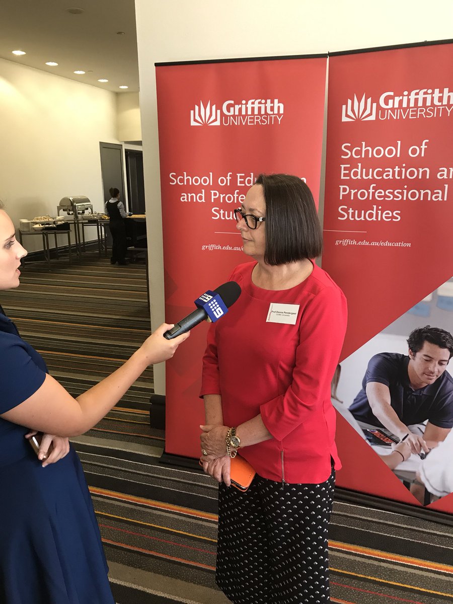 Griffith_Uni's tweet photo. The indomitable @pendergast_d talking up #health #PE at schools @9NewsGoldCoast #HPESummit17 @HPESummit17  @AEL_DeanR https://t.co/AYWbJTnf73