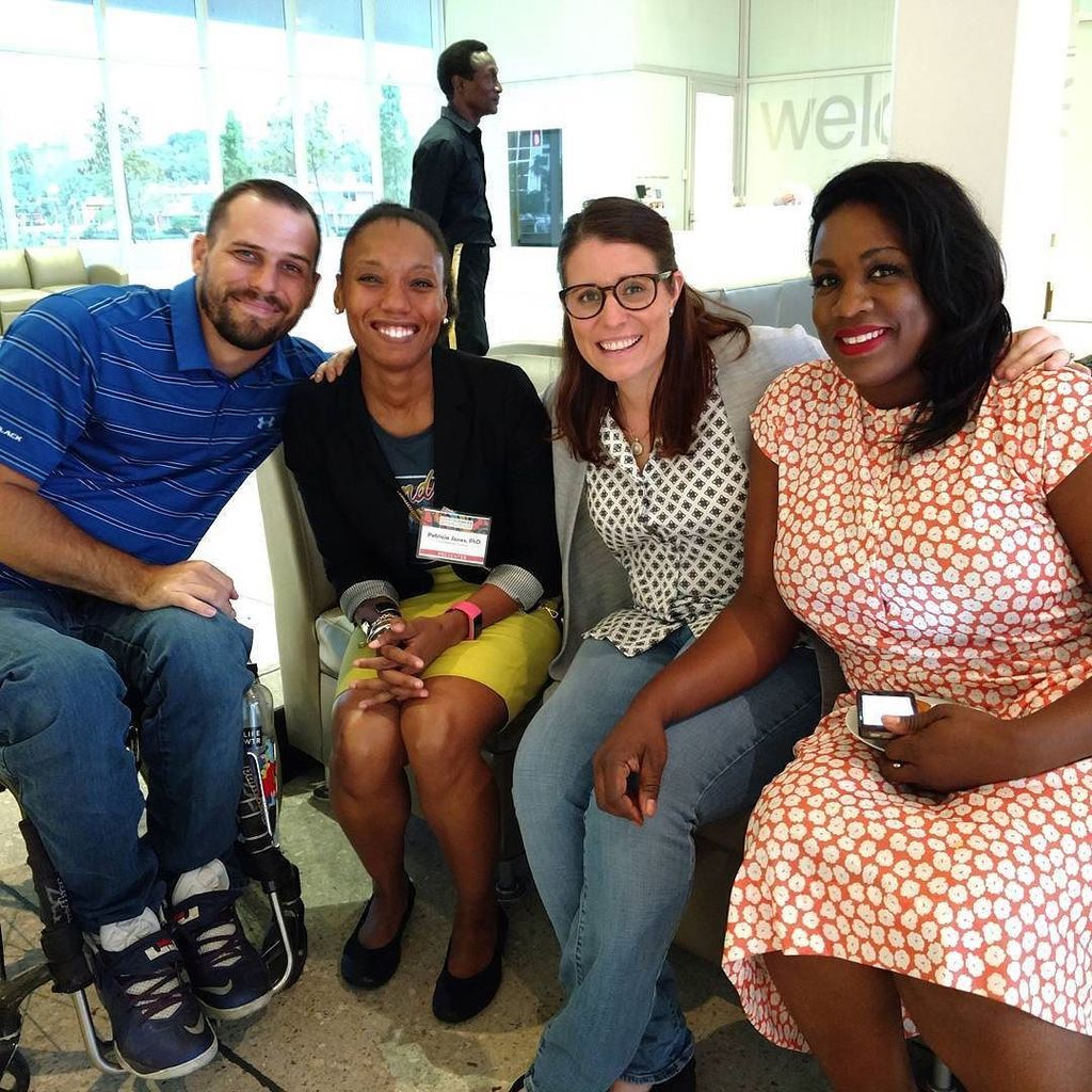 art2action's tweet photo. @butterflybeautifultanya @kdowns82 @yvettesorjourner @gimpyfarmer #creativeforcesfl #art2action https://t.co/9J88LYvr1y