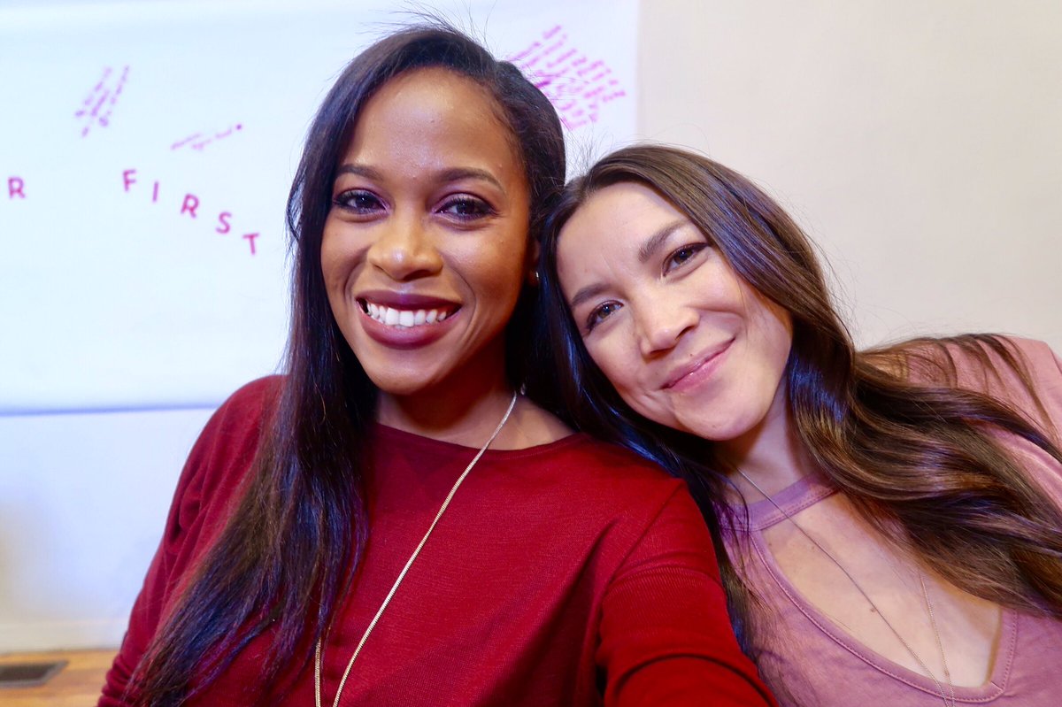 NnekaElliott's tweet photo. Getting a first bite tonight of #faketaco. Get your own bite starting tomorrow exclusively from @foodora_ca #goodfoodtour #thefirstbite https://t.co/PO1VyFaYOL