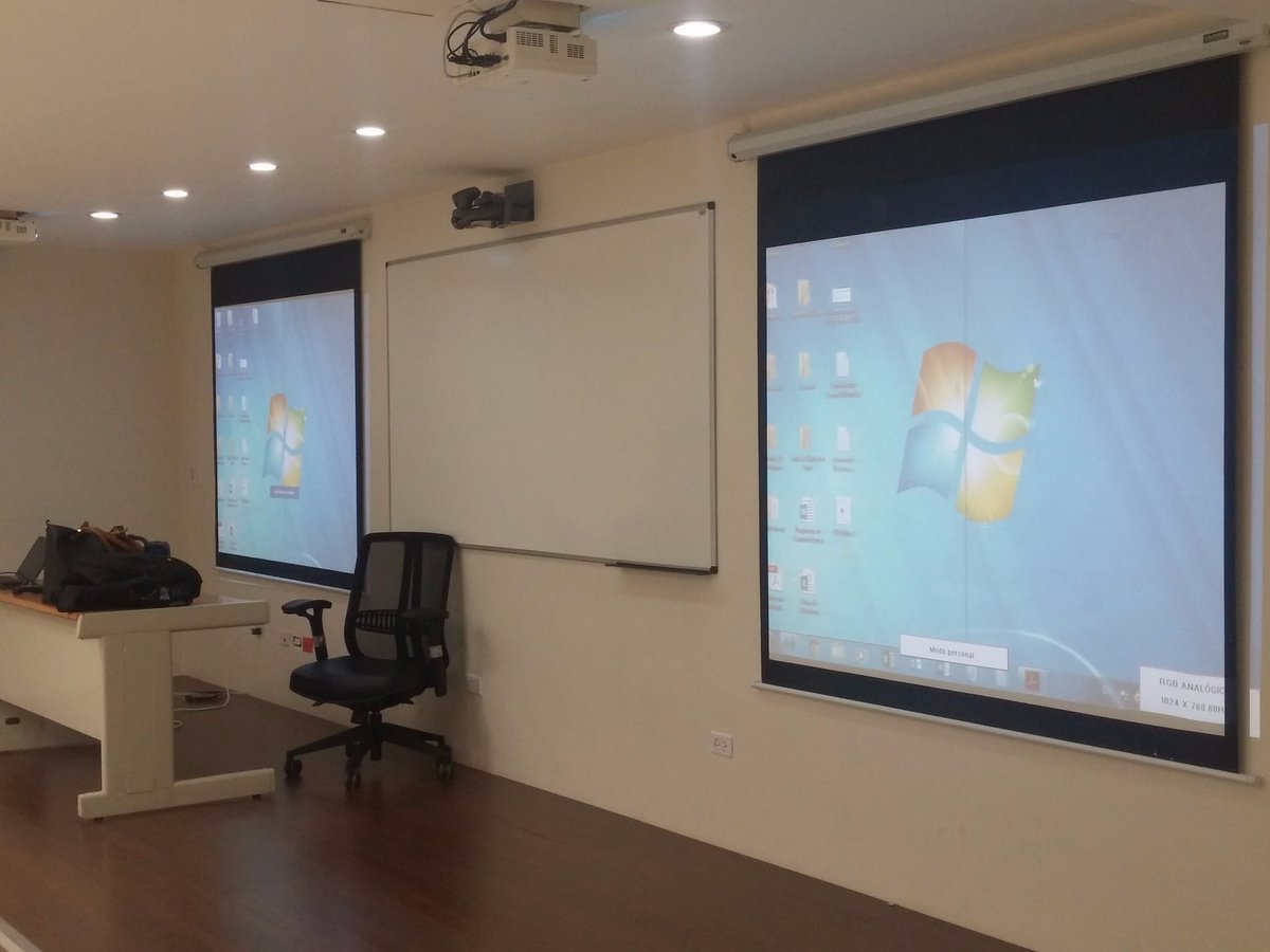 IngEmpconser's tweet photo. Pide  tu  #AulaInteligente con #DobleProyección ; #VideoConferencia; #Sonido con #Bocinas en #Techo y #Automatización #Empconser https://t.co/XYCtyH8hTB