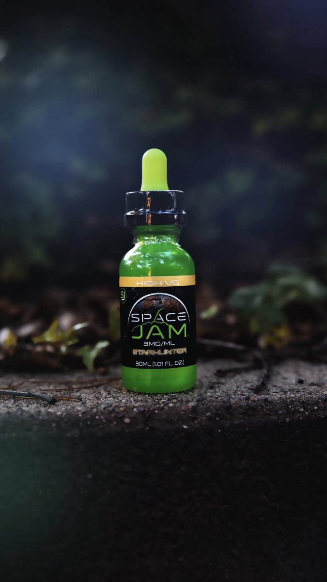 superlativeco_'s tweet photo. #CreativeContent @SpaceJamEJuice 
⭐️Star Hunter ⭐️ 
Peach &amp; Lemonade Vape Juice! https://t.co/yUU8EIveQK