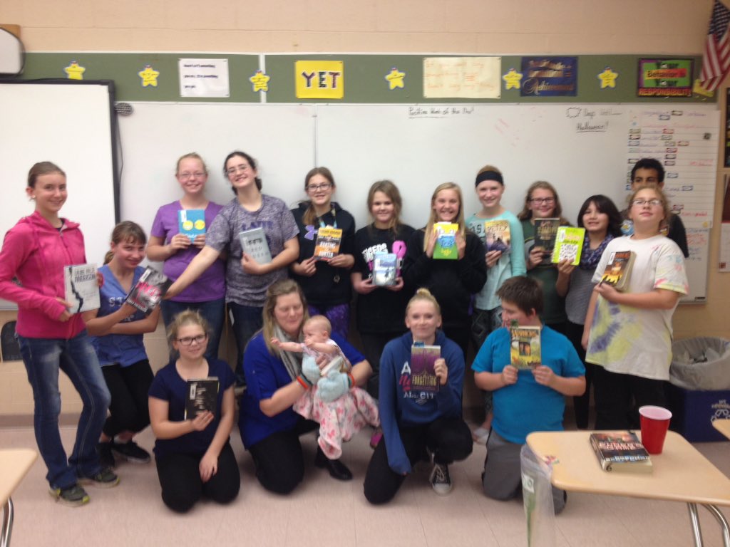 classminnie's tweet photo. Middle School Reading Party #TigertonProud https://t.co/AqRbQC2zJR