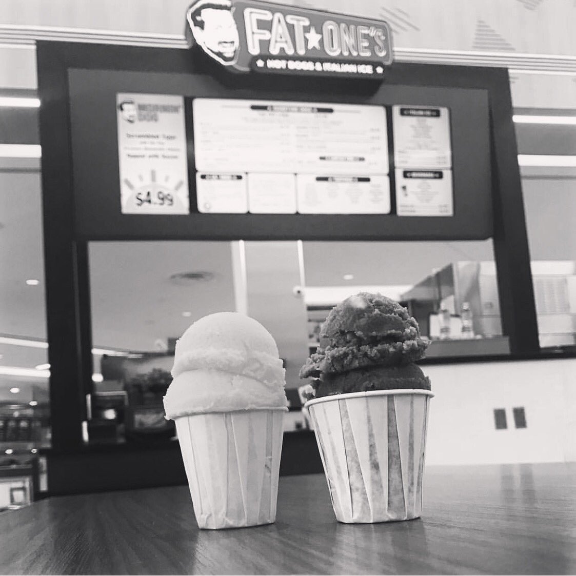 fatonedogs's tweet photo. Who’s ready for HOLIDAY FLAVORS?! ★ #homeofthefatone #teamfatones https://t.co/tFJIXYoAW2