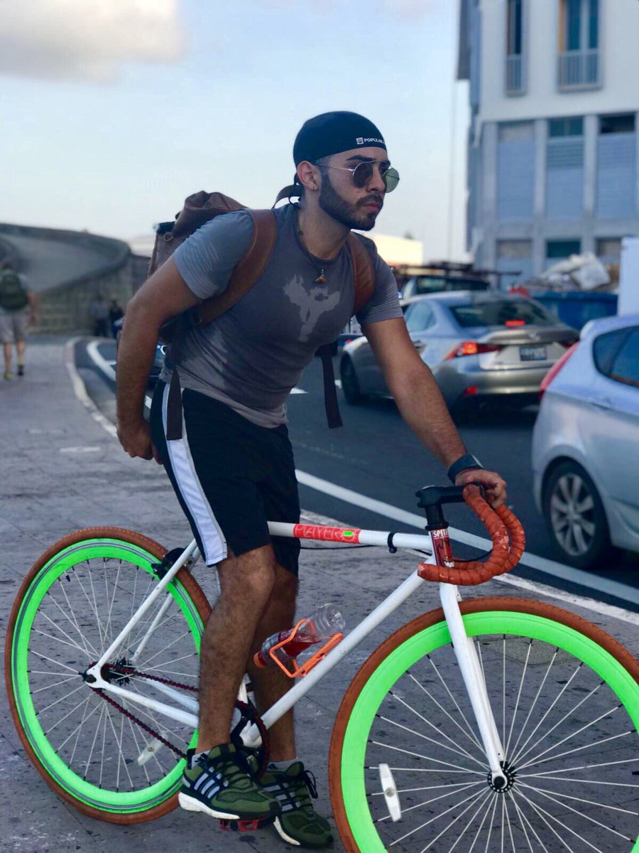 Javier_1232's tweet photo. Don't stop me. Come with me. 🚴🔥 https://t.co/mC1EKD31ly