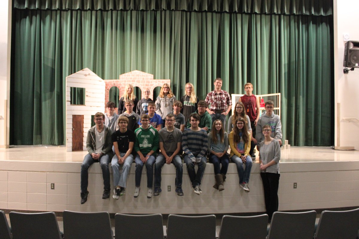 RustlerRobotics's tweet image. Got to take a photo for our local paper! Thanks to Will Page for taking this great photo.