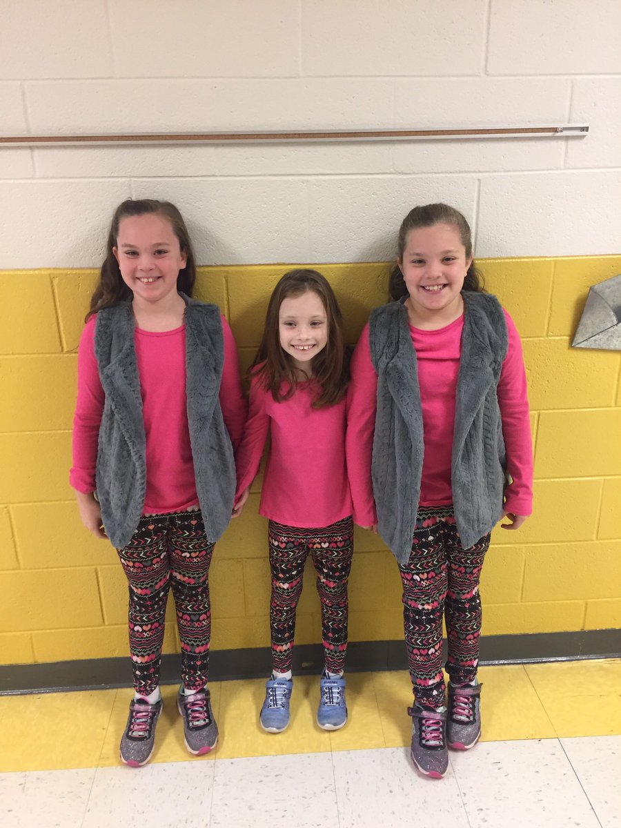 devin_shelden's tweet photo. Instead of twins, we had triplets today! #toocutenottoshare @TweetDCS_OES https://t.co/jFpy4hqzJE