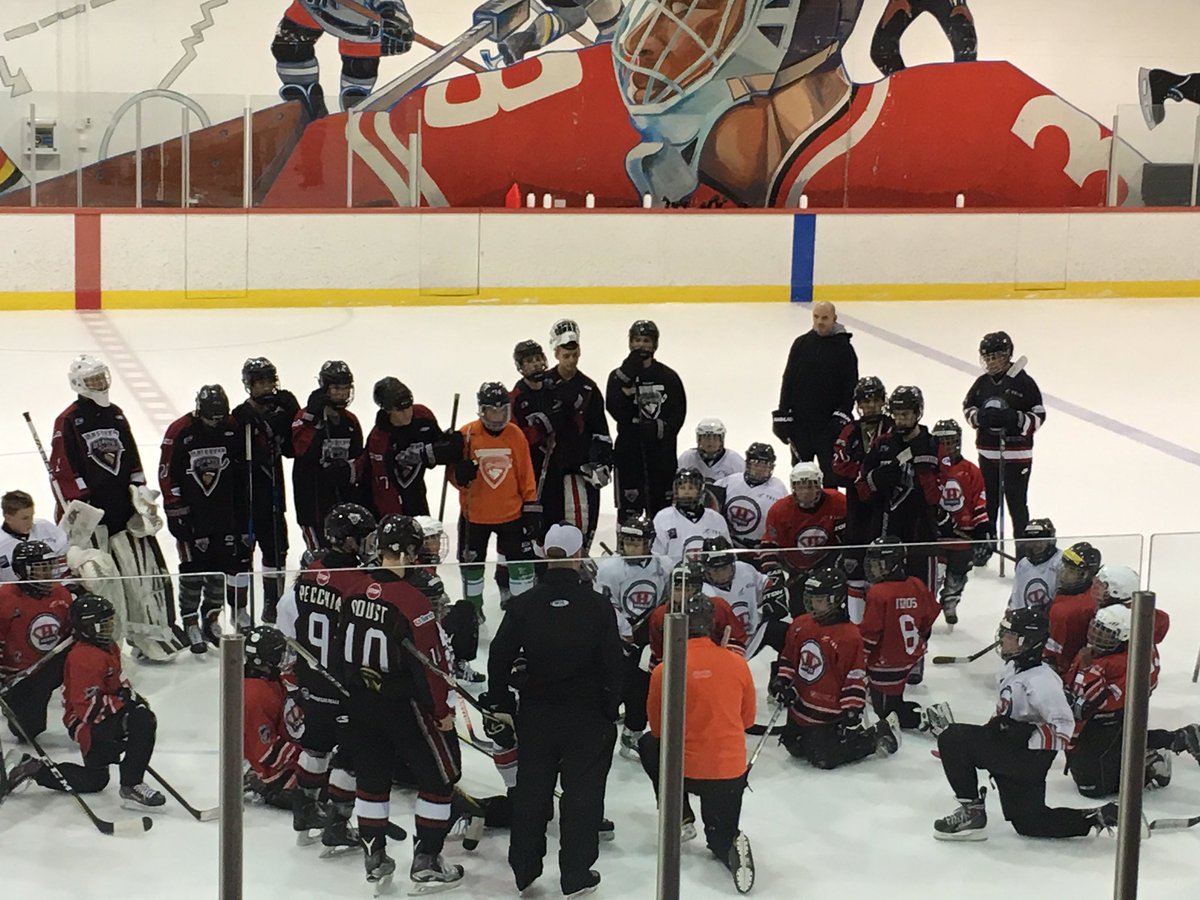 Giants players help out with Hockey HEROS program today st Britannia arena. #givebacktothecommunity