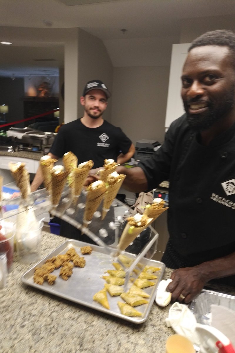 DonFCritelli's tweet photo. @HighviewRes @GustoCateringKW Great food provided by @chefbeckford @GustoCateringKW #openhouse @HighviewRes. https://t.co/omaFXy5TNL